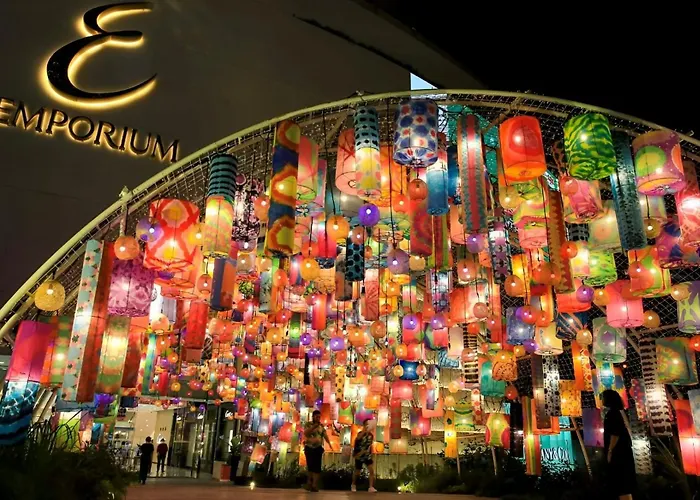 I - Thai Style Near Skytrain Asok, T21, And Em District Malls 曼谷